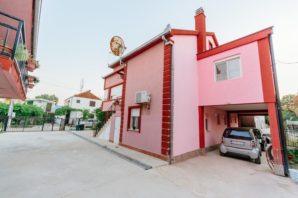 Mc Apartments Ulcinj Esterno foto