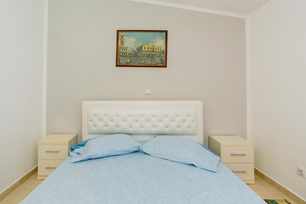 Mc Apartments Ulcinj Esterno foto