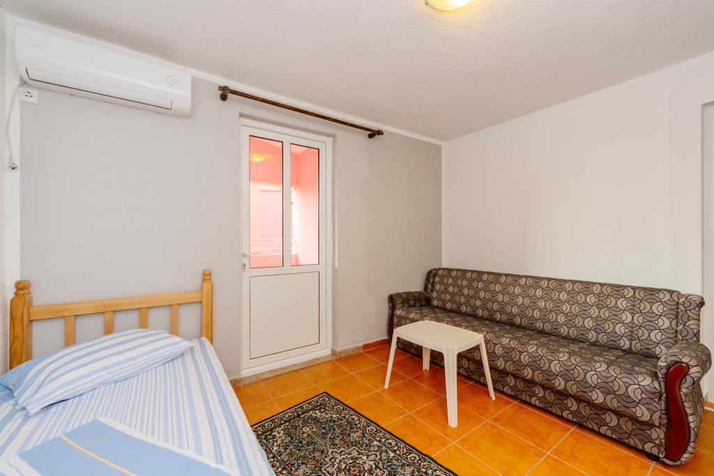 Mc Apartments Ulcinj Esterno foto
