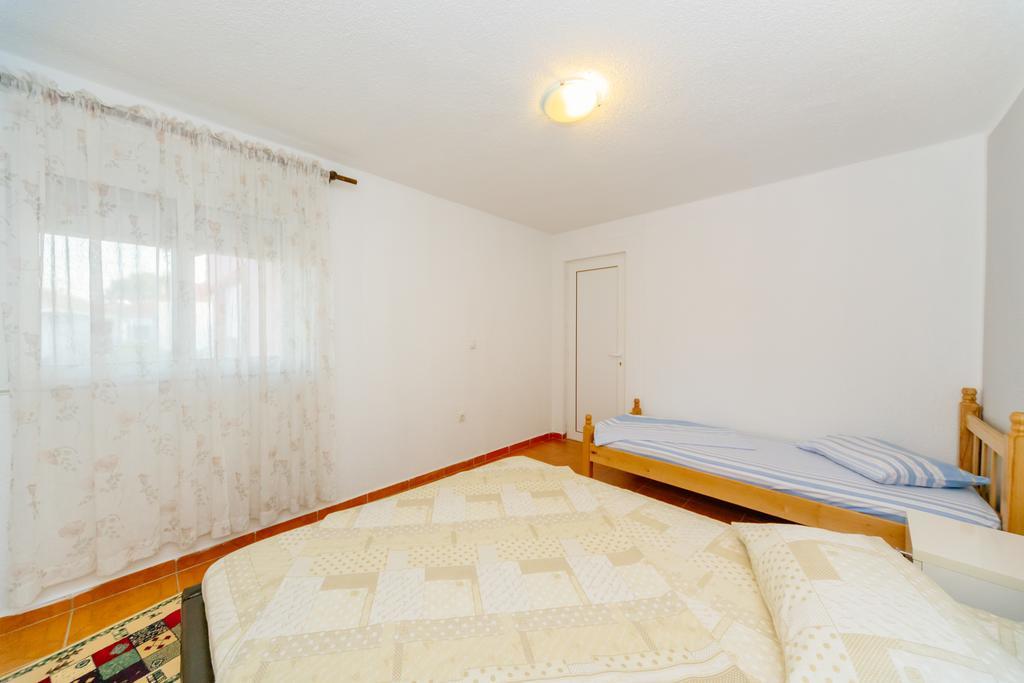 Mc Apartments Ulcinj Esterno foto